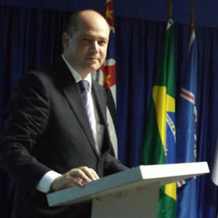 Dr. Adauto Alcântara Pinto em sustentação institucional